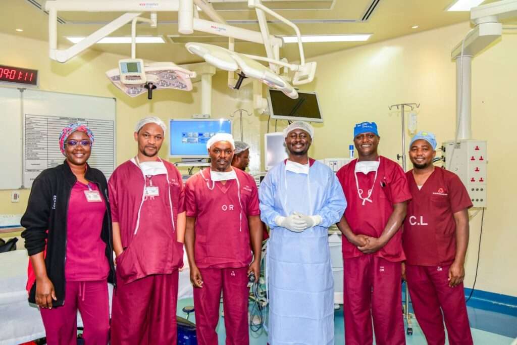 Aga Khan University Hospital performs first minimal invasive surgery