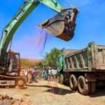 NYS excavator and truck